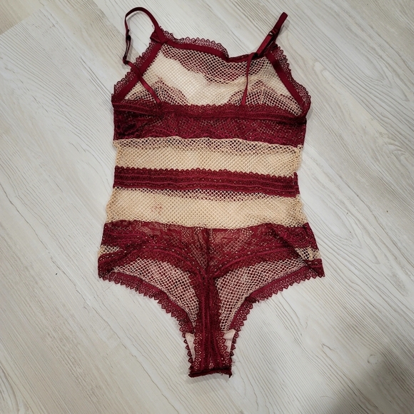 FREDERICKS OF HOLLYWOOD X MEGAN FOX Collab lace and mesh bodysuit M - Picture 3 of 8